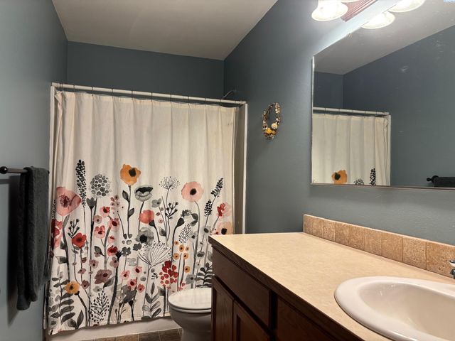 606 Harvest Loop, Palouse, WA 99161