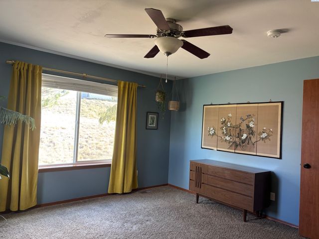 606 Harvest Loop, Palouse, WA 99161