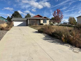 606 Harvest Loop, Palouse, WA 99161
