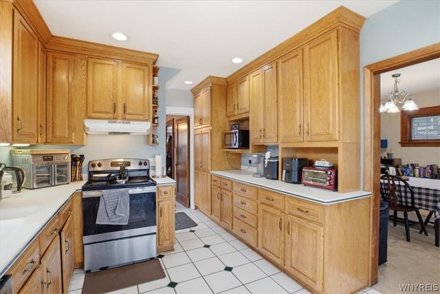 50 Saranac Avenue, Buffalo, NY 14216