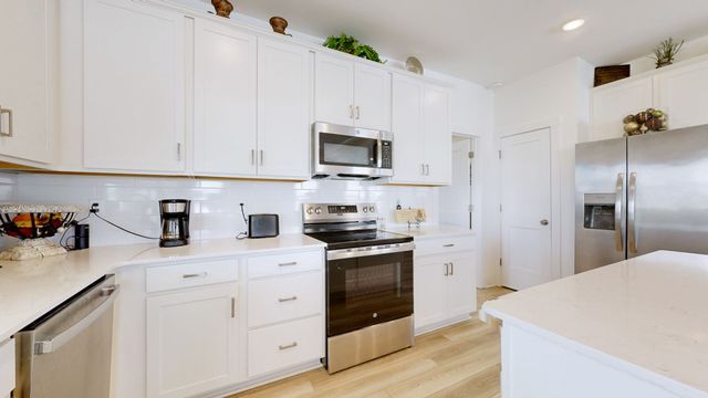 105 Model Ct, Columbia, TN 38401