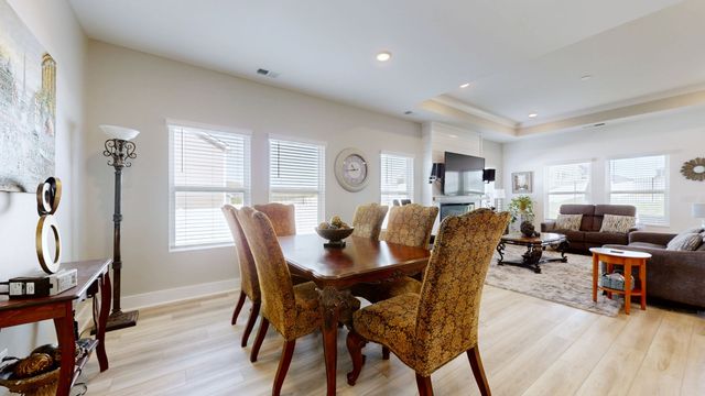 105 Model Ct, Columbia, TN 38401