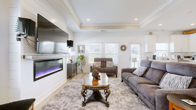 105 Model Ct, Columbia, TN 38401