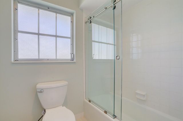 315 Venetian Drive 8, Delray Beach, FL 33483