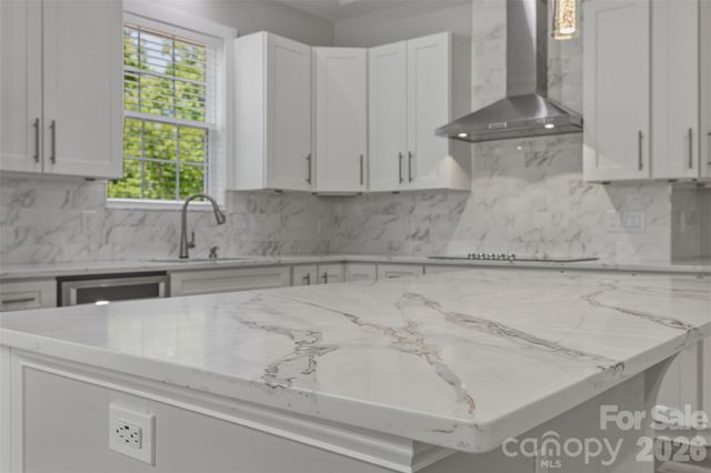 5330 Tuckaseegee Road, Charlotte, NC 28208