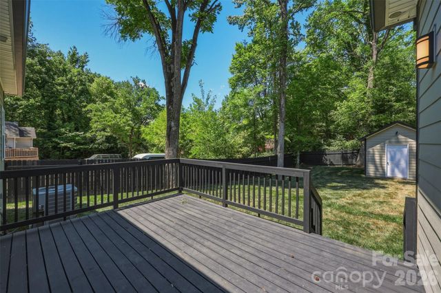 5330 Tuckaseegee Road, Charlotte, NC 28208