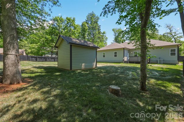 5330 Tuckaseegee Road, Charlotte, NC 28208