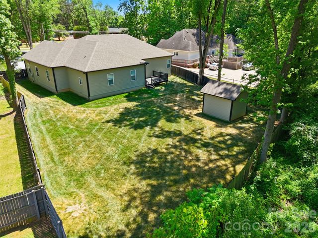 5330 Tuckaseegee Road, Charlotte, NC 28208
