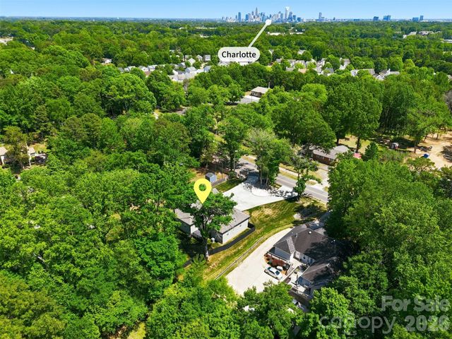 5330 Tuckaseegee Road, Charlotte, NC 28208