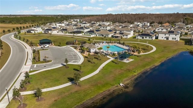 292 PINEYWOODS STREET, St Cloud, FL 34772