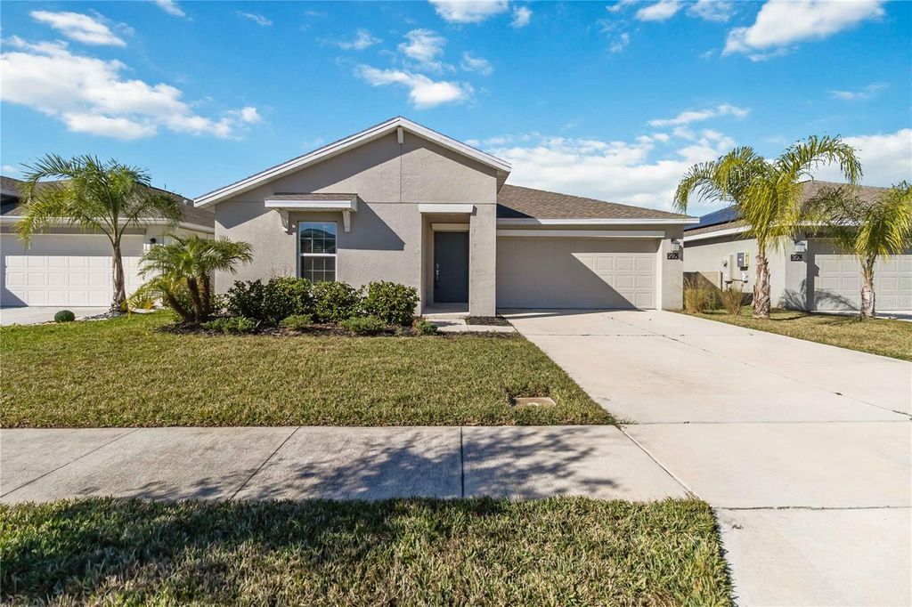 292 PINEYWOODS STREET, St Cloud, FL 34772