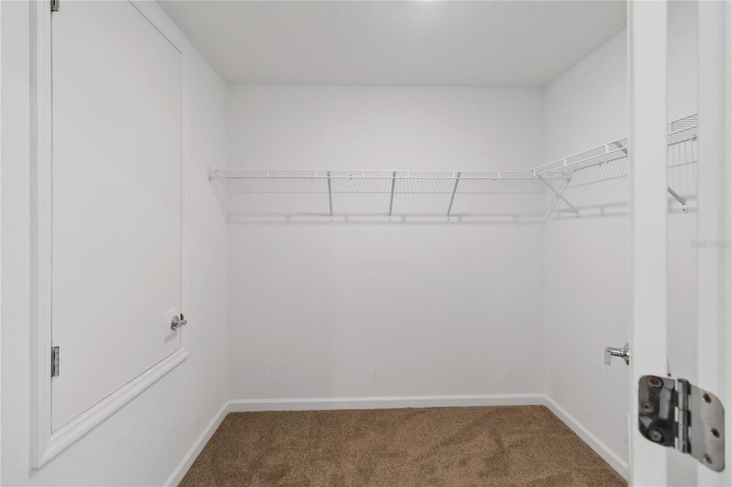 Image 18 of property listing at 292 PINEYWOODS STREET, St Cloud, FL 34772