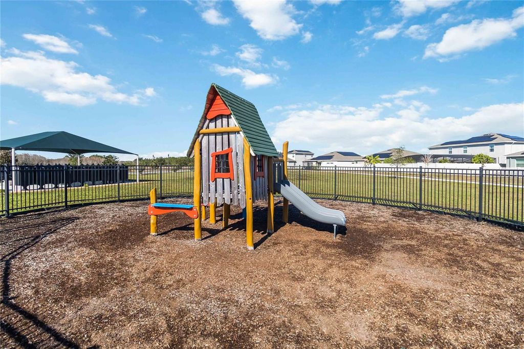 Image 28 of property listing at 292 PINEYWOODS STREET, St Cloud, FL 34772