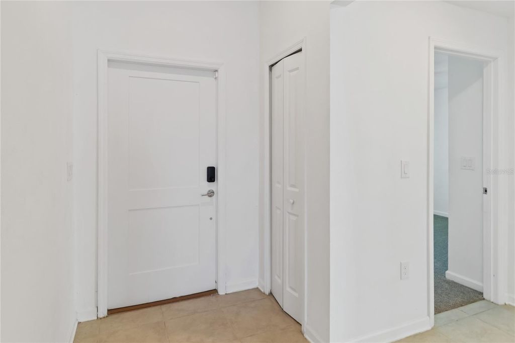 Image 6 of property listing at 292 PINEYWOODS STREET, St Cloud, FL 34772