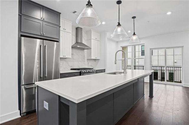 201 New Street 1302, Decatur, GA 30030