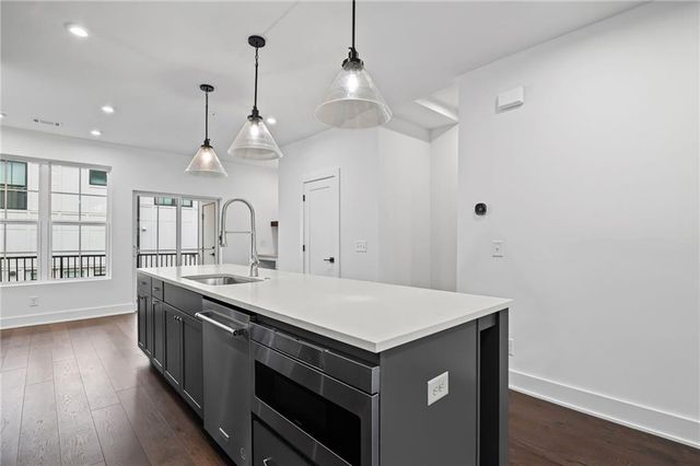 201 New Street 1302, Decatur, GA 30030