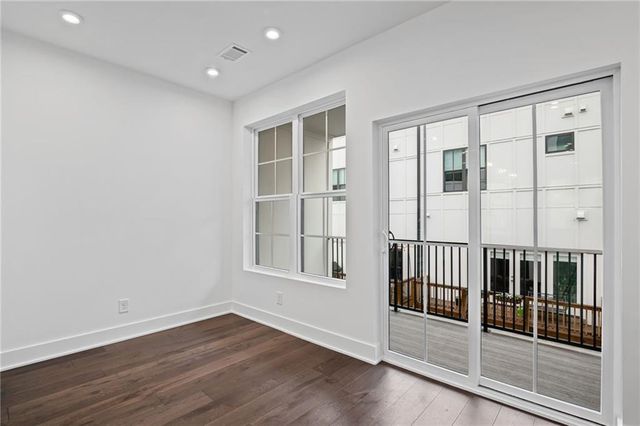 201 New Street 1302, Decatur, GA 30030