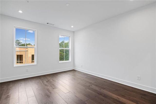 201 New Street 1302, Decatur, GA 30030