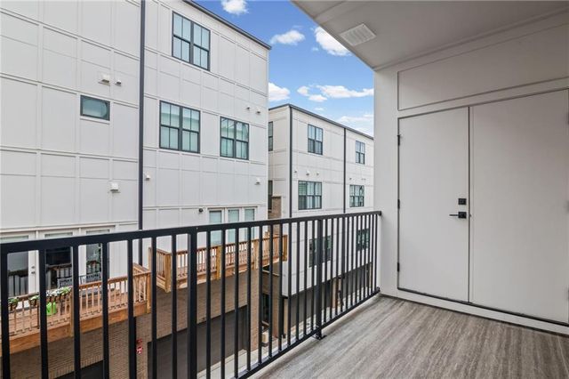 201 New Street 1302, Decatur, GA 30030