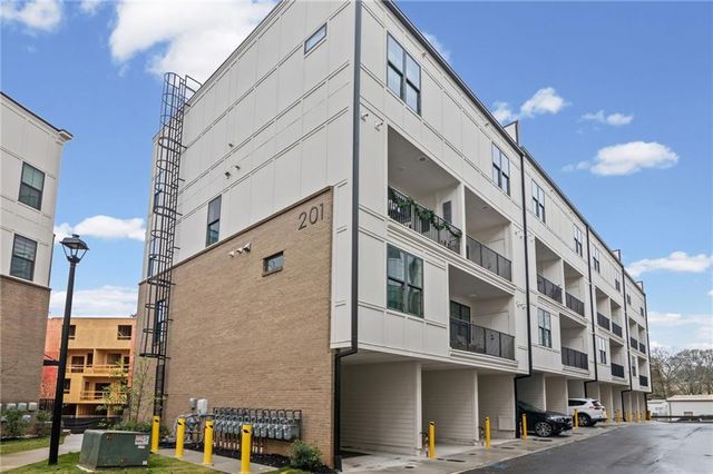201 New Street 1302, Decatur, GA 30030