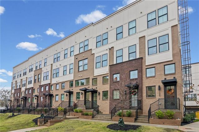 201 New Street 1302, Decatur, GA 30030