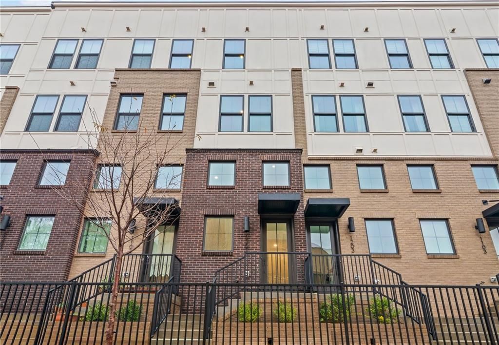 201 New Street 1302, Decatur, GA 30030