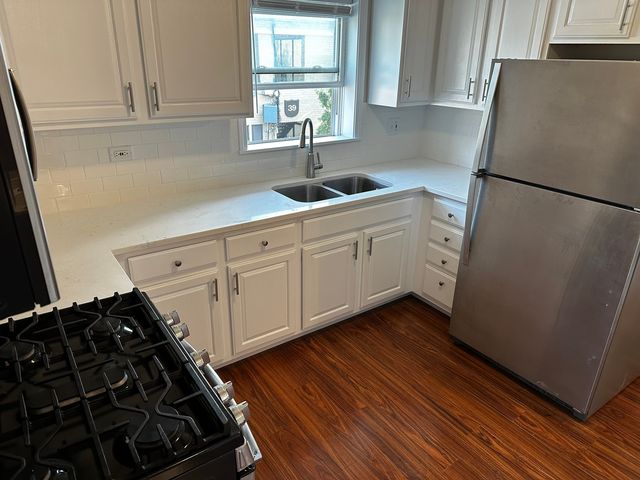 38 King Arthur Court 14, Northlake, IL 60164