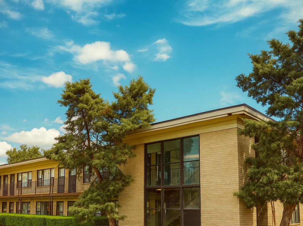 38 King Arthur Court 14, Northlake, IL 60164