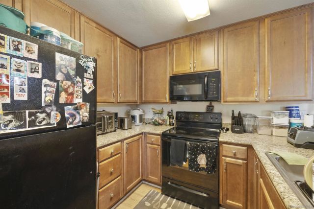 225 W El Norte Parkway 249, Escondido, CA 92026