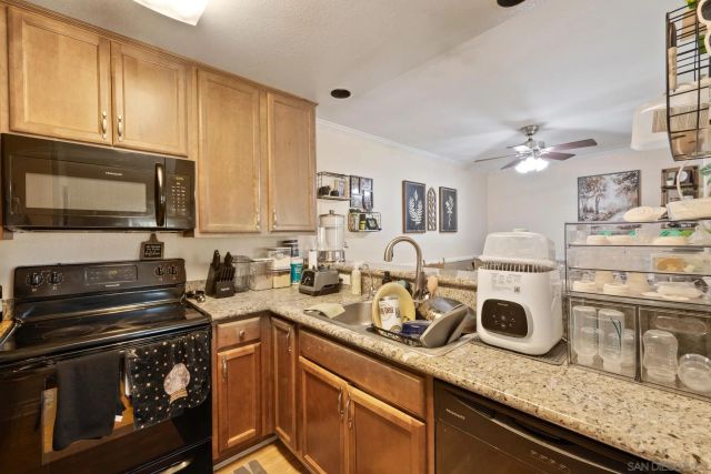 225 W El Norte Parkway 249, Escondido, CA 92026