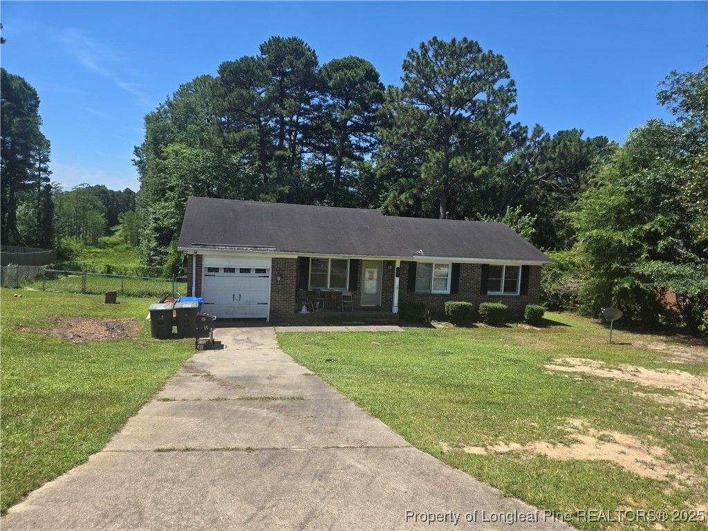 1541 Diamond Road, Fayetteville, NC 28311
