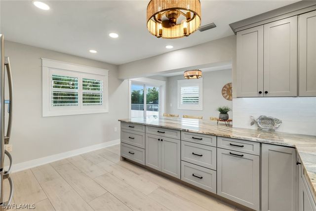 11861 Isle Of Palms DR, Fort Myers Beach, FL 33931