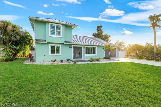 11861 Isle Of Palms DR, Fort Myers Beach, FL 33931