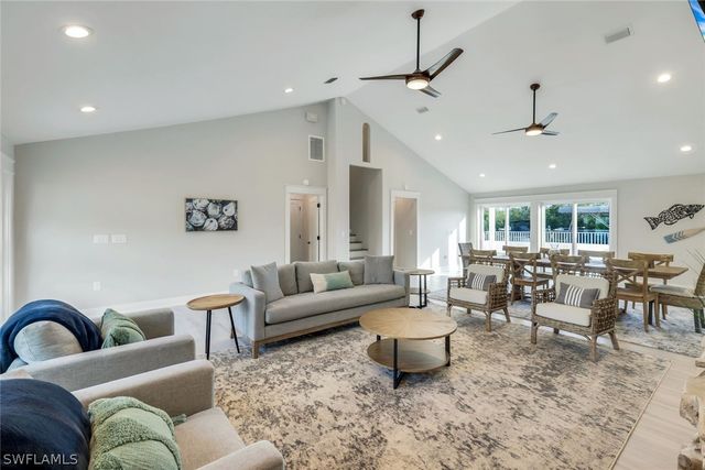 11861 Isle Of Palms DR, Fort Myers Beach, FL 33931