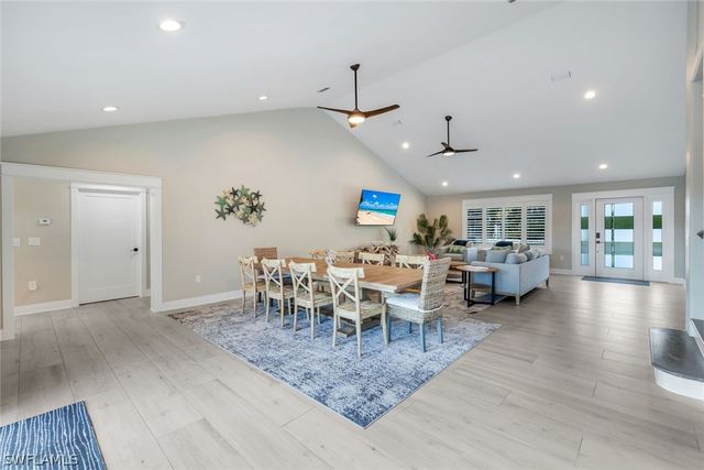 11861 Isle Of Palms DR, Fort Myers Beach, FL 33931