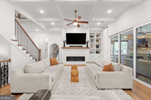 2775 Twisted Oak Lane, Marietta, GA 30066