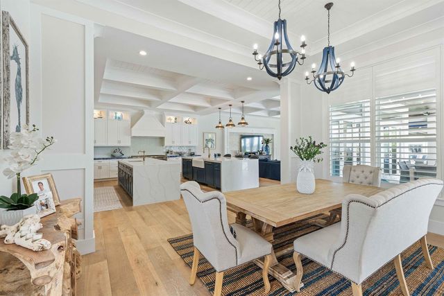 261 Old Jupiter Beach Road, Jupiter, FL 33477