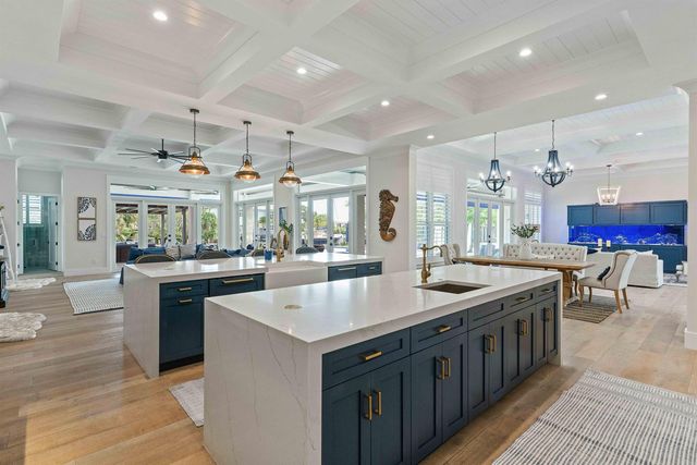 261 Old Jupiter Beach Road, Jupiter, FL 33477