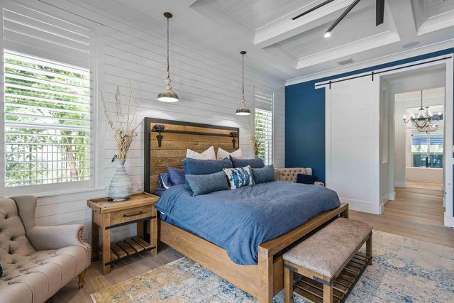 261 Old Jupiter Beach Road, Jupiter, FL 33477