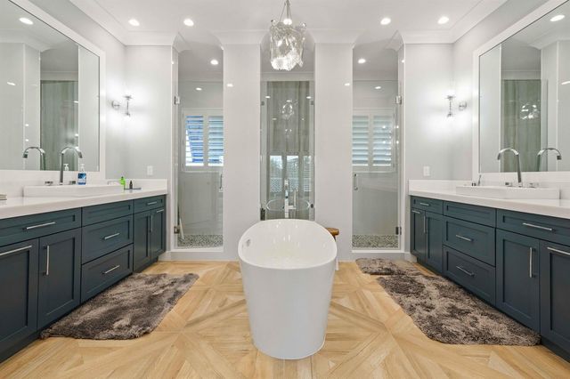 261 Old Jupiter Beach Road, Jupiter, FL 33477