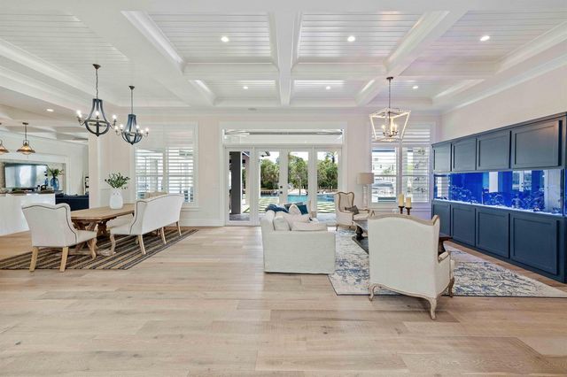 261 Old Jupiter Beach Road, Jupiter, FL 33477