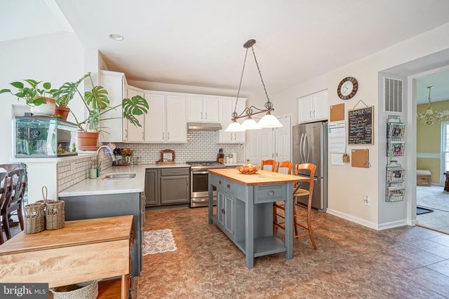 3573 RAVENNA LN, Vineland, NJ 08361