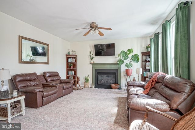 3573 RAVENNA LN, Vineland, NJ 08361