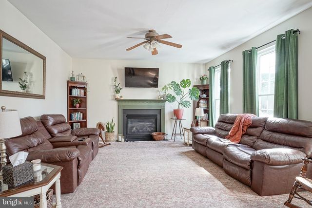 3573 RAVENNA LN, Vineland, NJ 08361