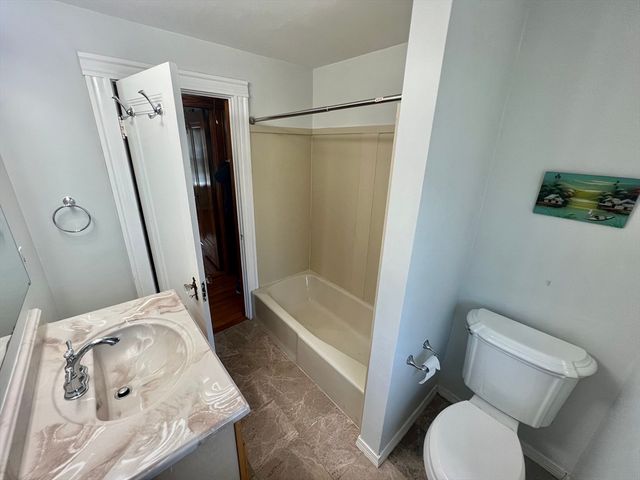 616 Adams Sr 1, Quincy, MA 02169