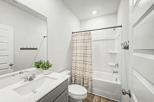 3121 Lyman Ridge Rd, Columbia, TN 38401
