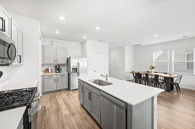 3121 Lyman Ridge Rd, Columbia, TN 38401