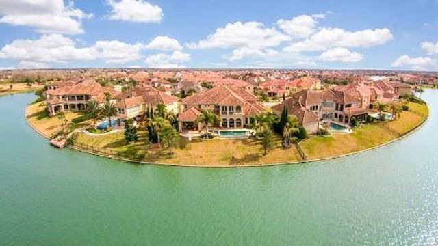 4418 Highland Field Ln, Sugar Land, TX 77479