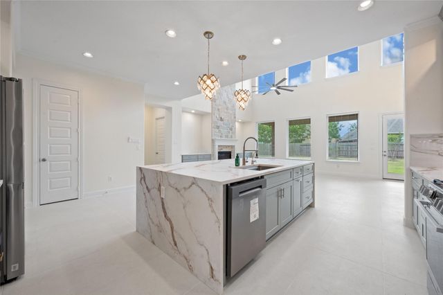 4418 Highland Field Ln, Sugar Land, TX 77479