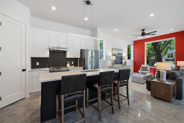 1800 Singleton Ave, Austin, TX 78702